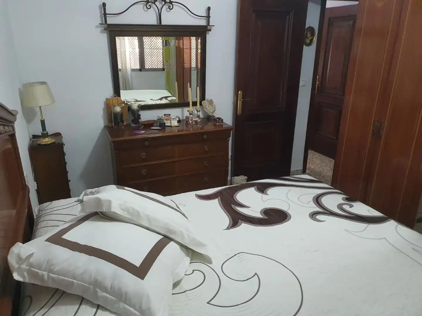 Habitación de Piso en venta en Córdoba con Aire acondicionado, Trastero y Amueblado