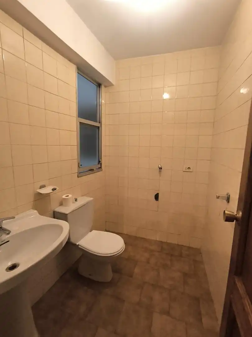 Bathroom of Flat for sale in Santiago de Compostela 