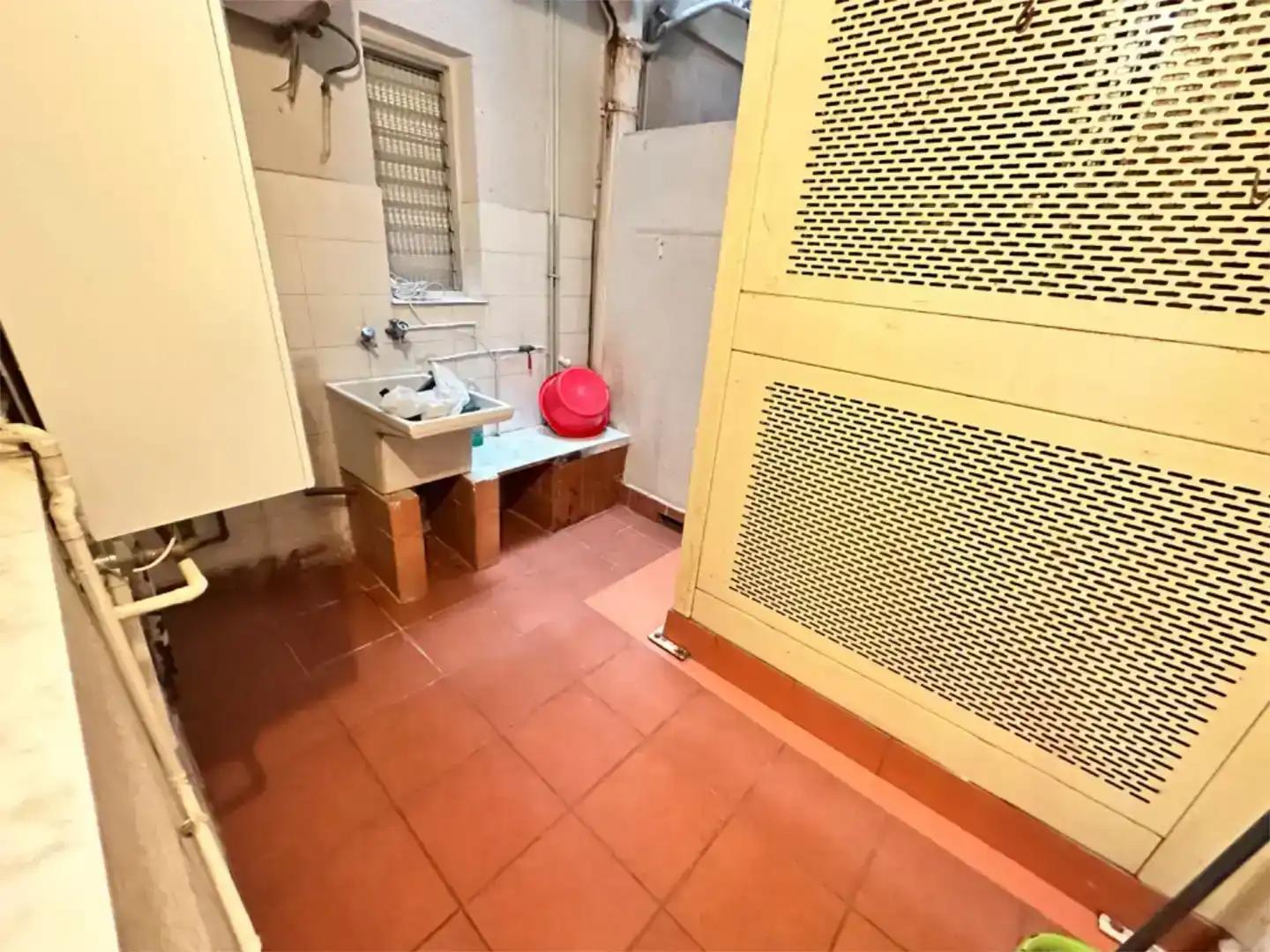 Bany de Pis en venda en Sabadell amb Balcó