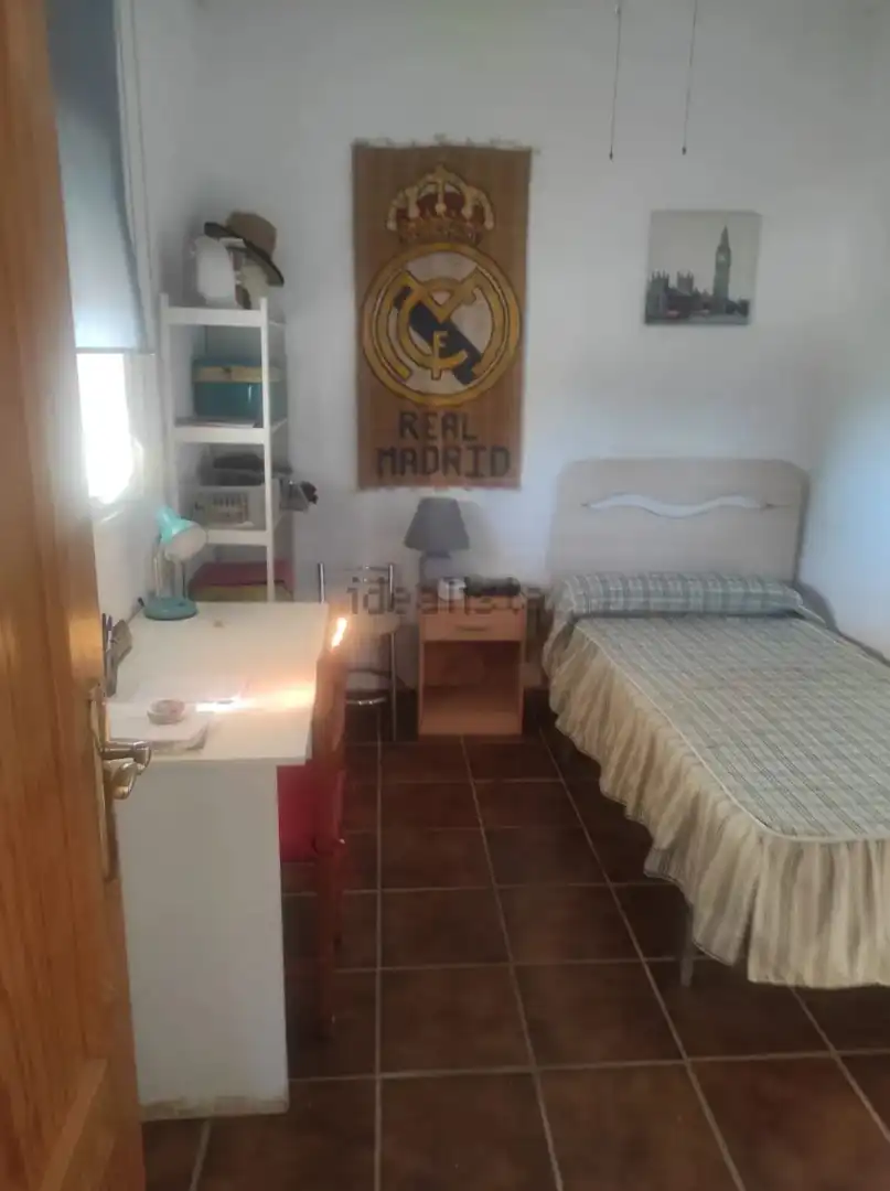 Habitación de Finca rústica en venta en Alhaurín El Grande con Aire acondicionado, Jardín privado y Trastero