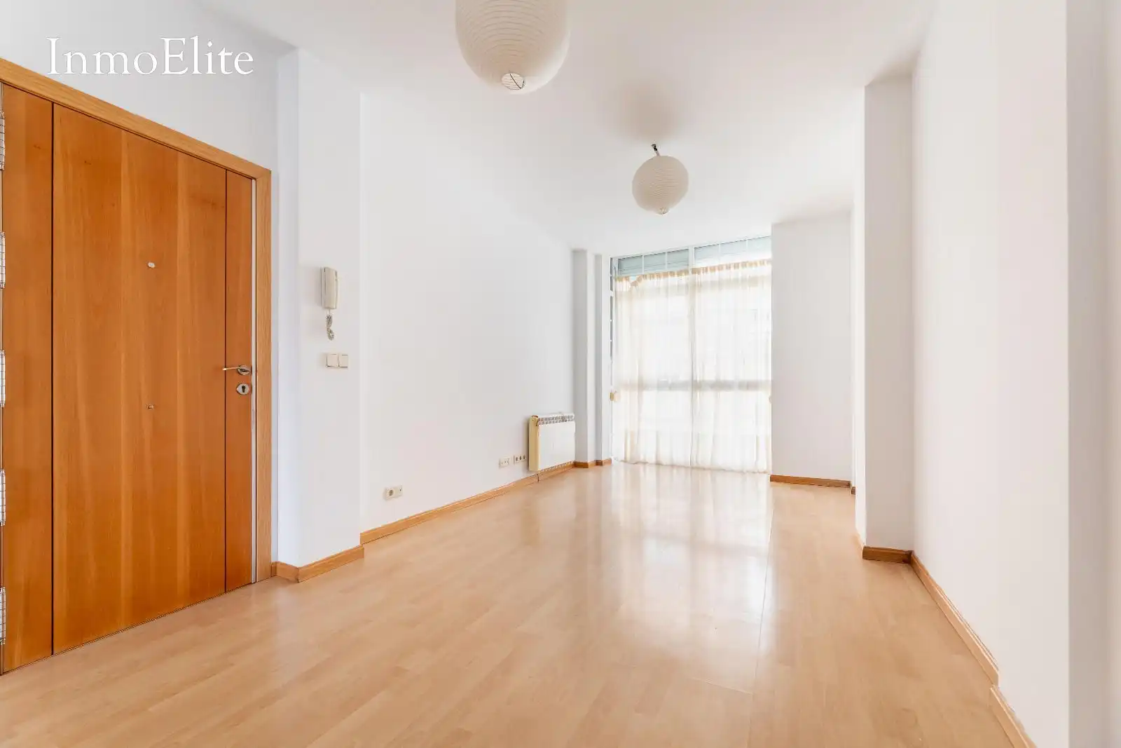 Sala de estar de Piso en venta en Madrid con Calefacción, Trastero y Horno