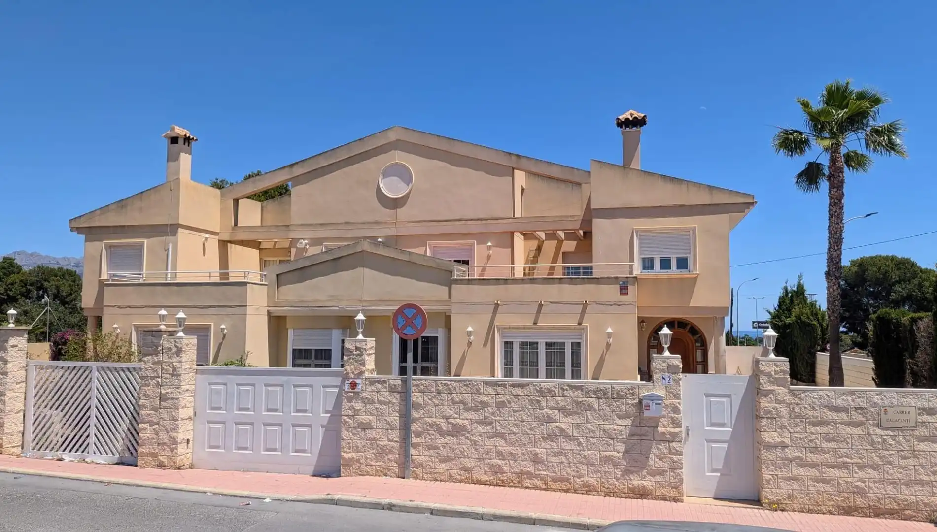 Exterior view of Detached homes for sale in L'Alfàs del Pi