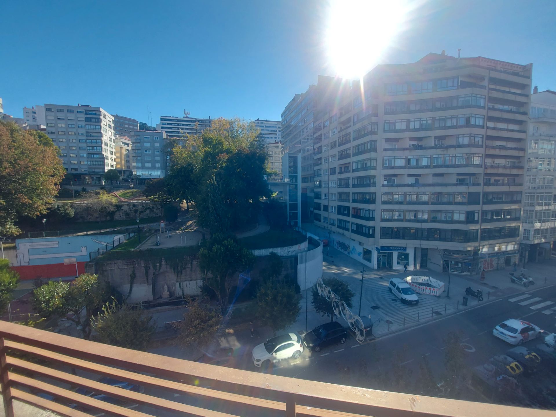 Vista exterior de Pis de lloguer en Vigo  amb Calefacció, Terrassa i Moblat