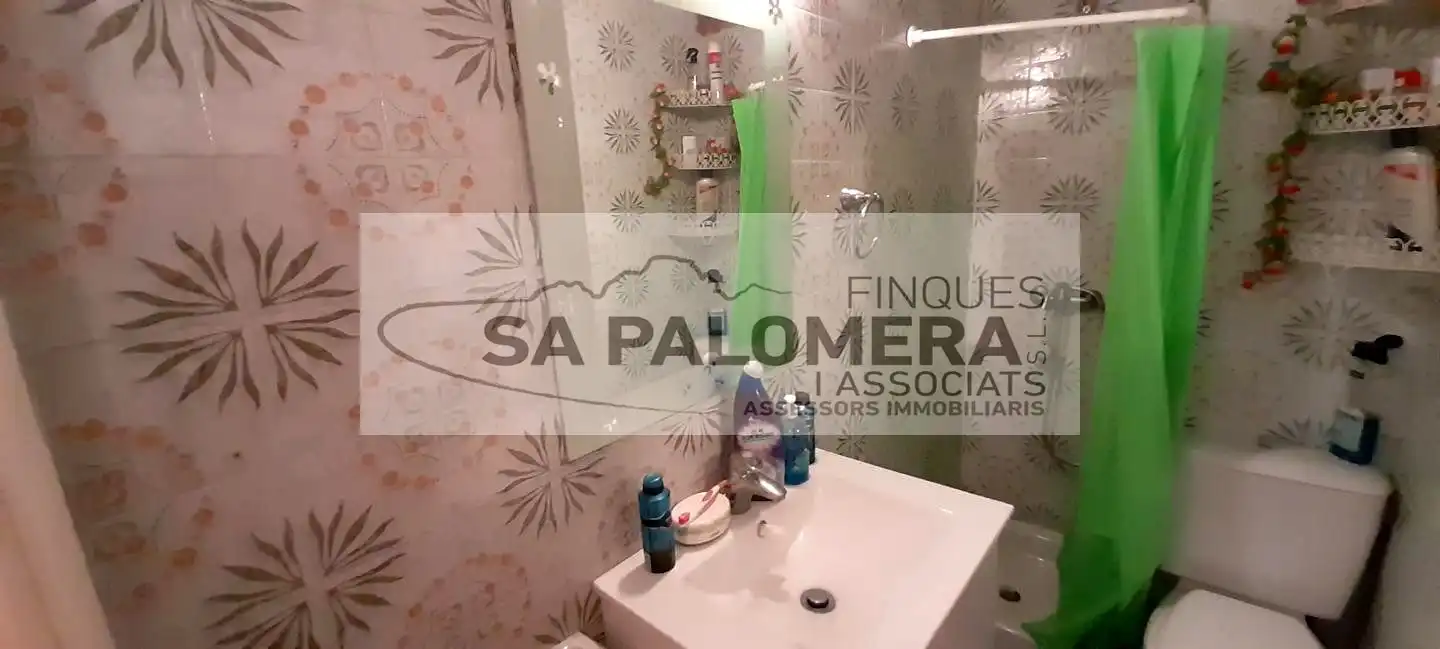 Baño de Piso en venta en Blanes con Aire acondicionado y Balcón