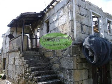 Casa amb balcó en venda a San Cibrao das Viñas