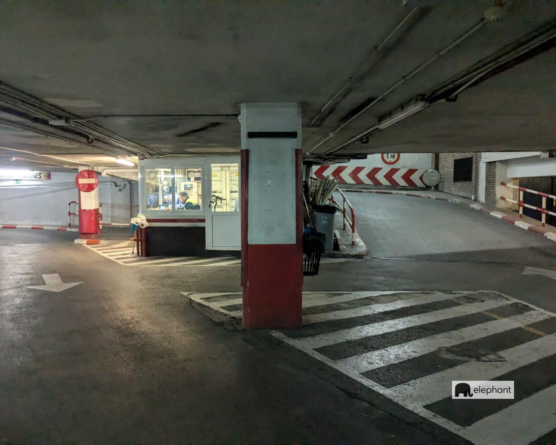 Aparcament de Garatge en venda en  Barcelona Capital