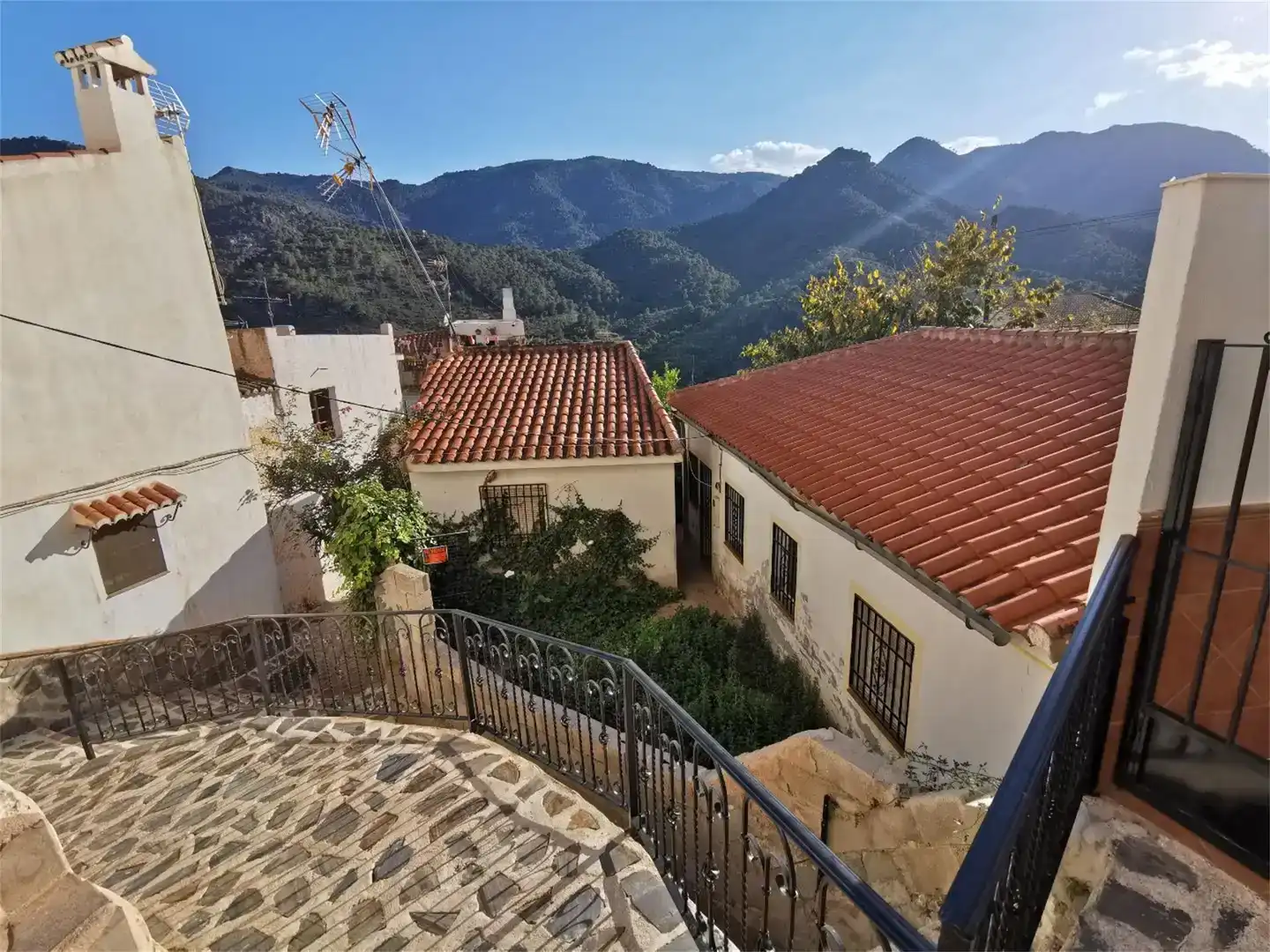 Vista exterior de Planta baja en venta en Los Guájares, Granada