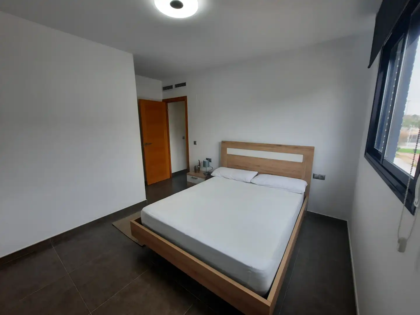 Schlafzimmer von Wohnung zur Miete in Manises mit Klimaanlage, Heizung und Möbliert
