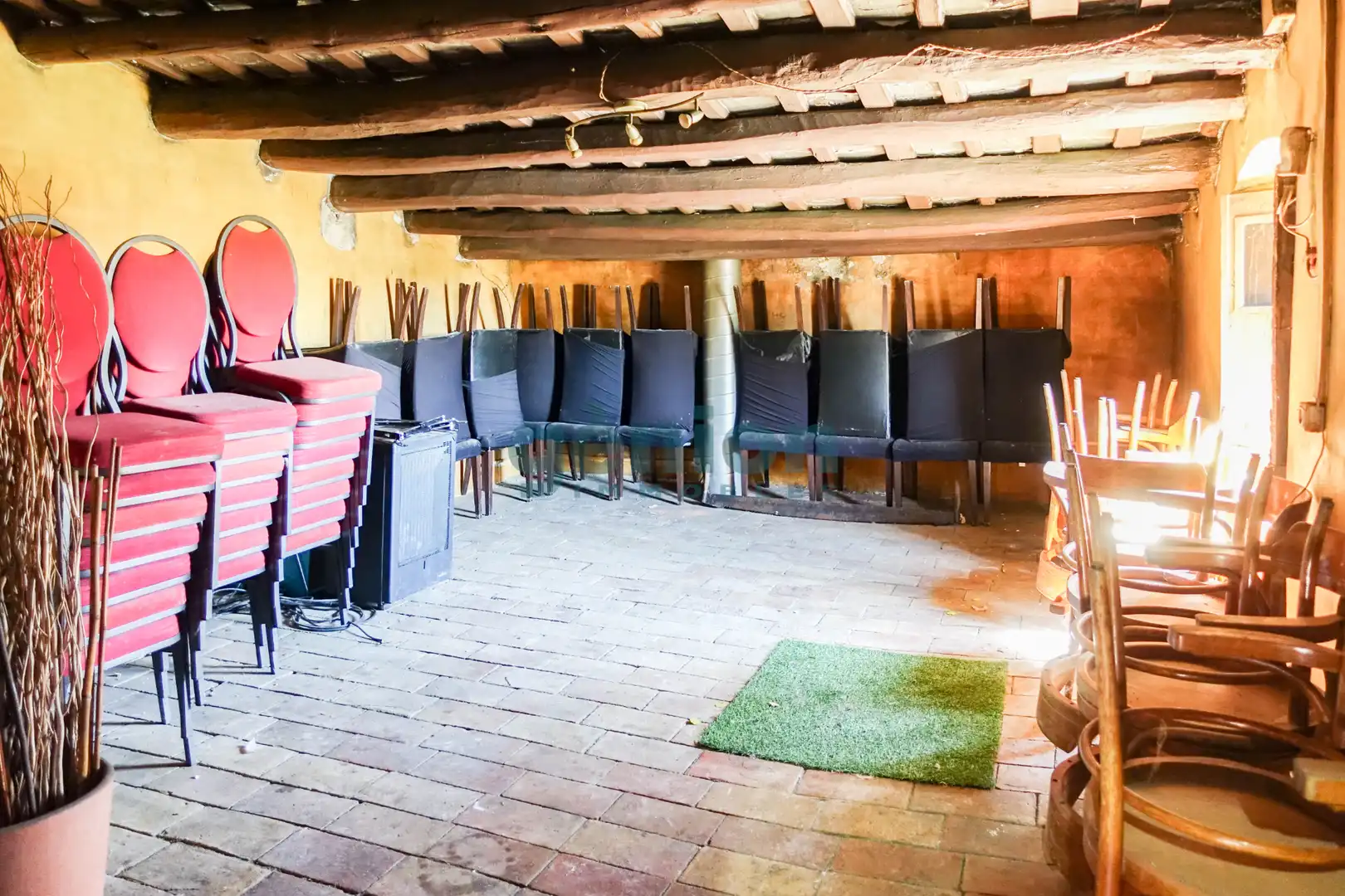 Country homes for sale in Sils  with Private garden