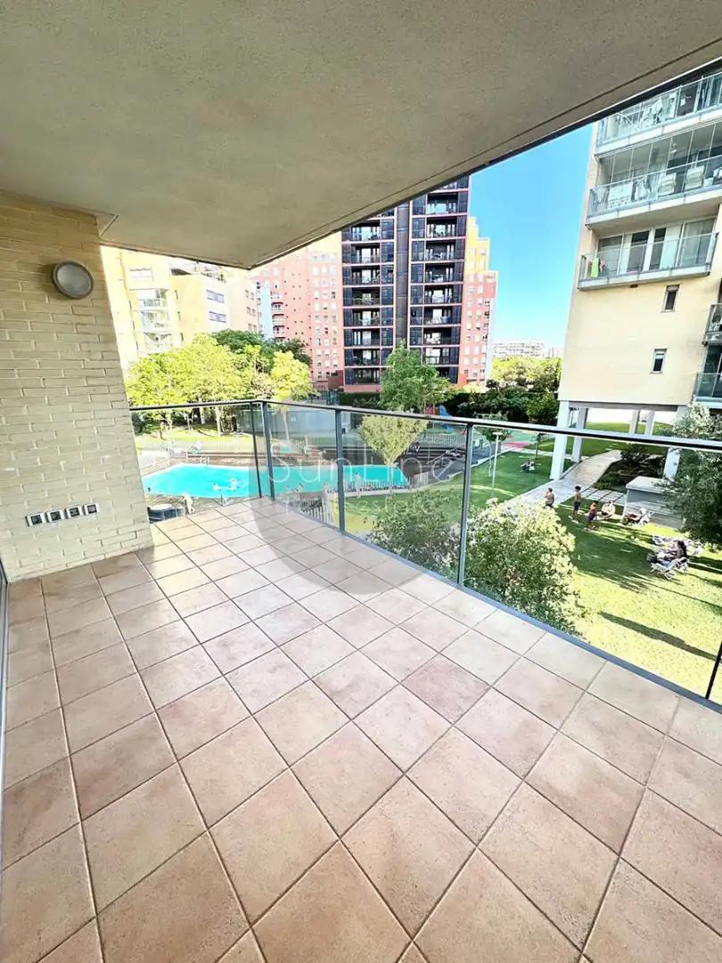 Piscina de Piso de alquiler en Valencia con Aire acondicionado, Terraza y Piscina comunitaria