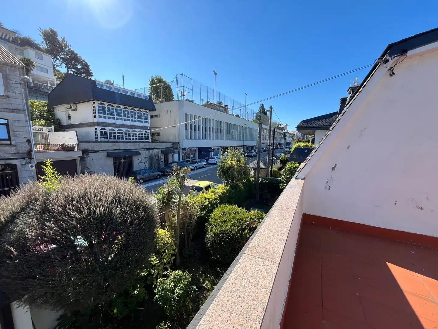 Vista exterior de Casa o xalet en venda en Vigo  amb Calefacció, Jardí privat i Parquet