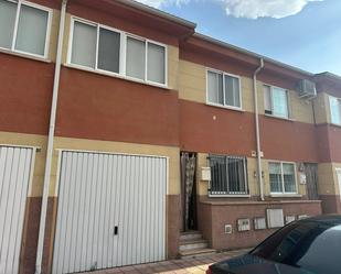 Exterior view of Single-family semi-detached for sale in Valdestillas