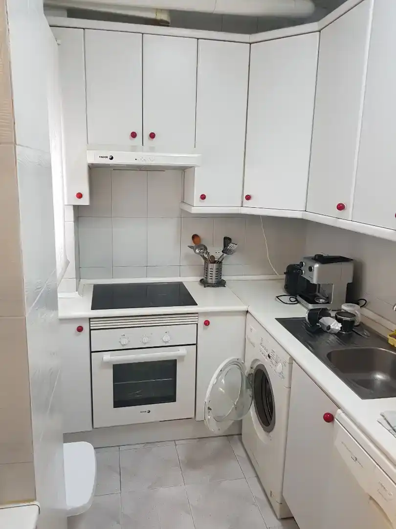 Cocina de Piso en venta en  Madrid Capital con Balcón