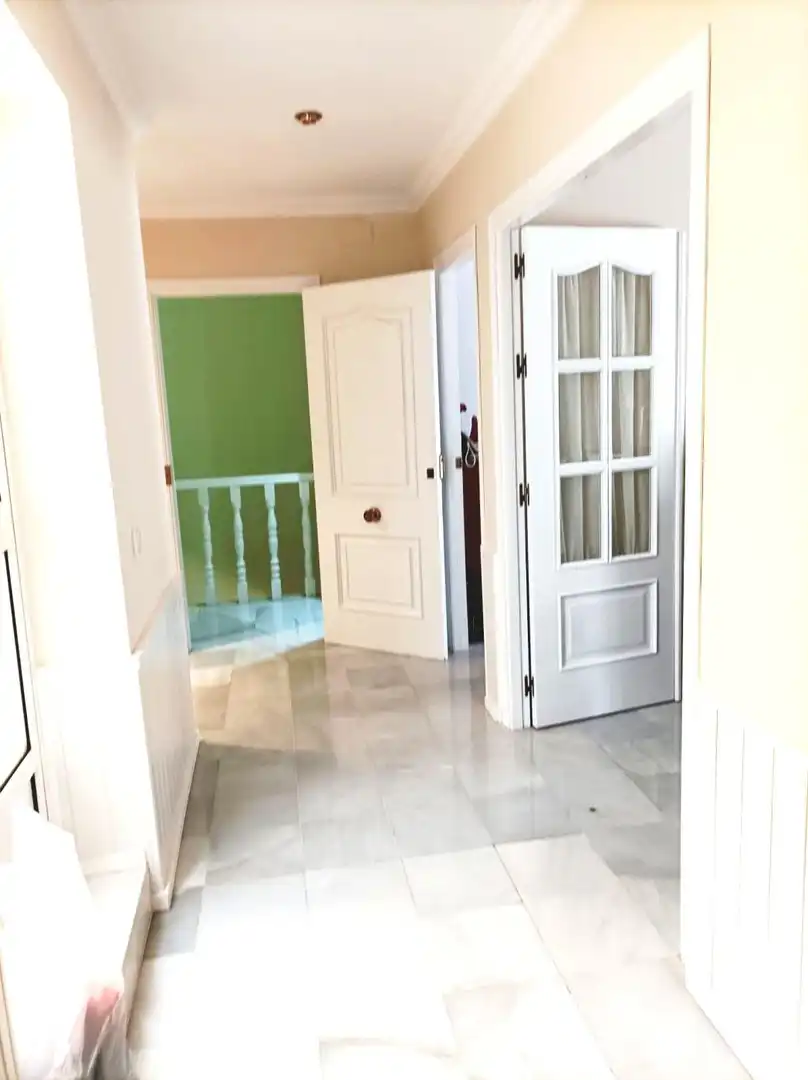 Casa o xalet en venda en Utrera amb Aire condicionat, Calefacció i Terrassa