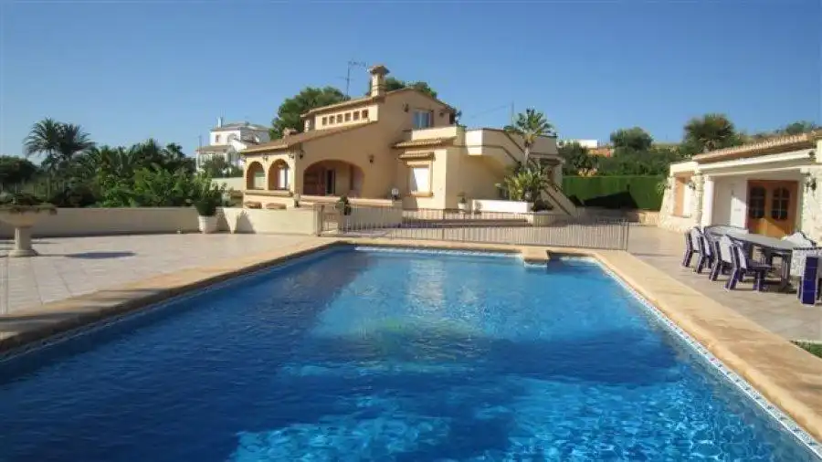 Casa con giardino in vendita a Benissa pueblo