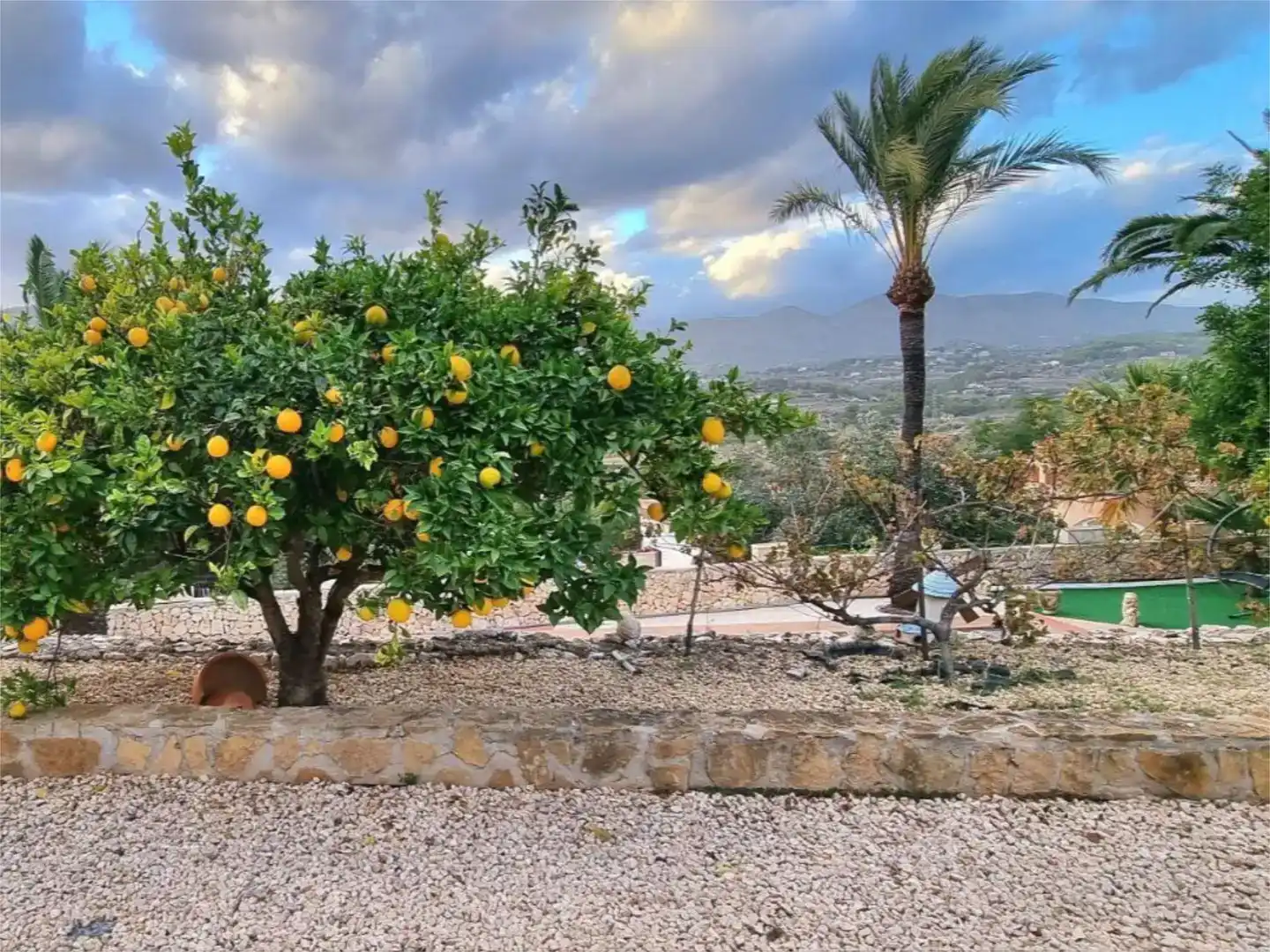 Garden of Houses for sale in Calpe / Calp  with Air Conditioner, Swimming Pool and Balcony