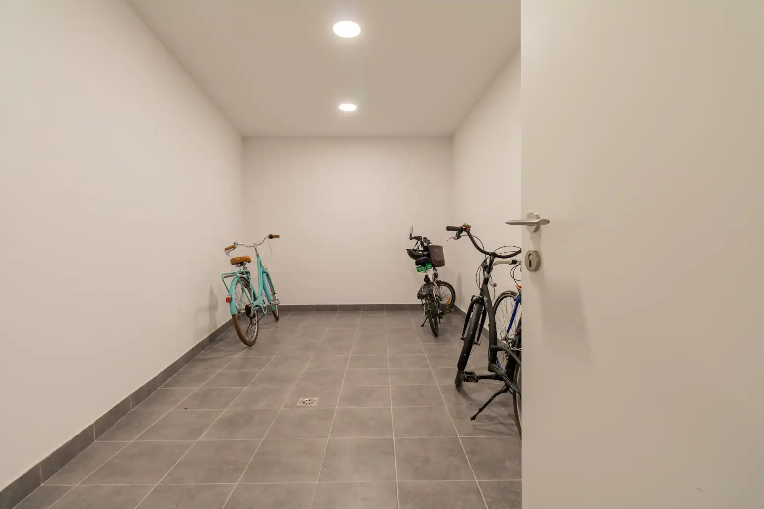 Wohnung zur Miete in  Pamplona / Iruña mit Klimaanlage, Heizung und Terrasse