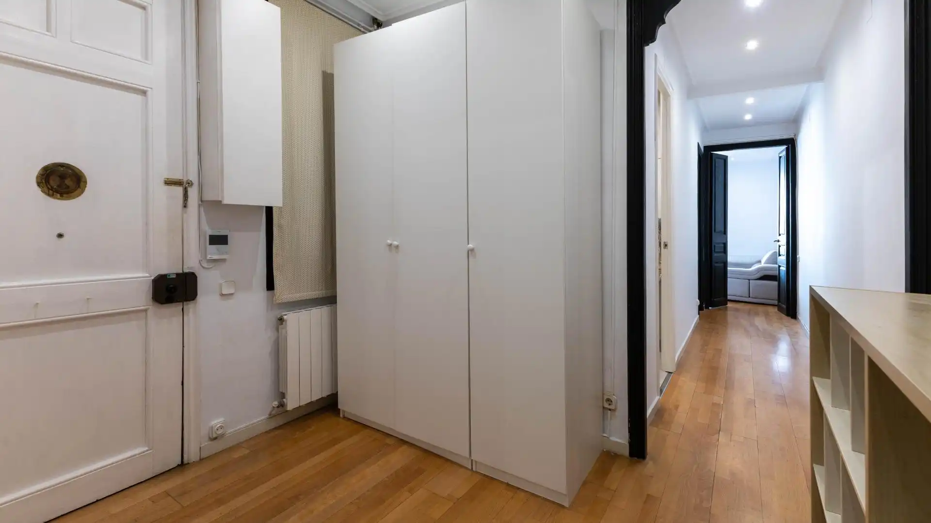 Wohnung zum Verkauf in Barcelona mit Klimaanlage, Heizung und Parkett