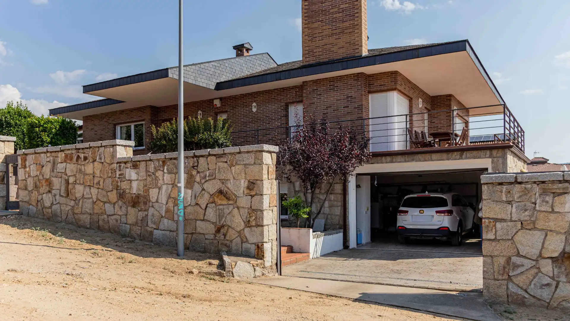 Vista exterior de Casa o chalet en venta en Guadarrama con Aire acondicionado, Calefacción y Terraza