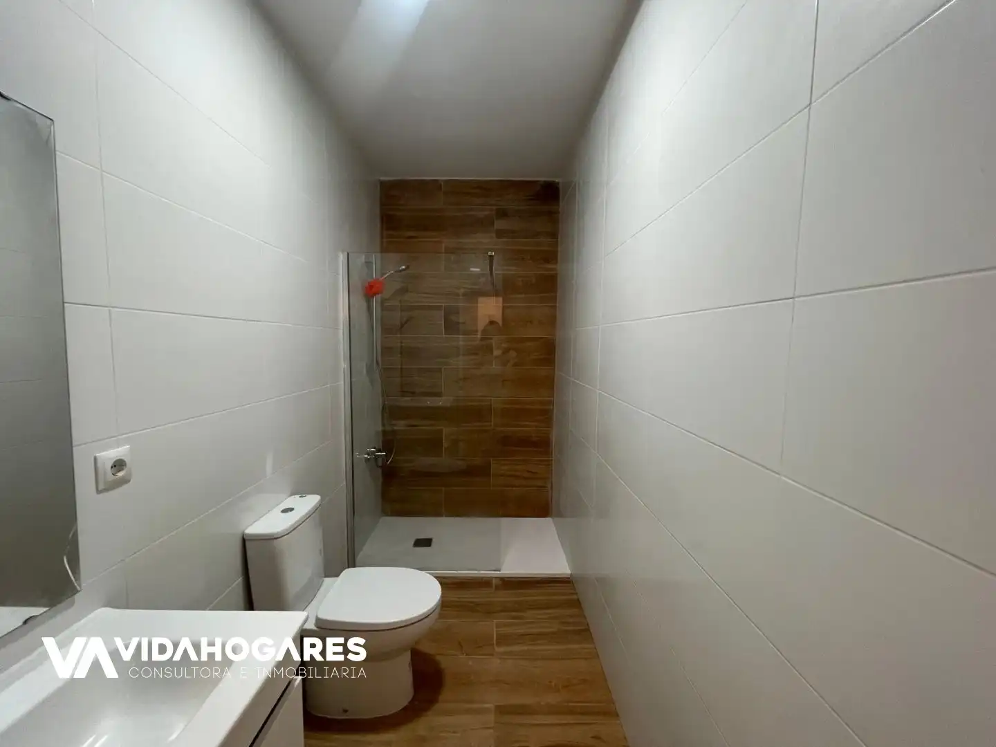 Bathroom of Flat for sale in Rota