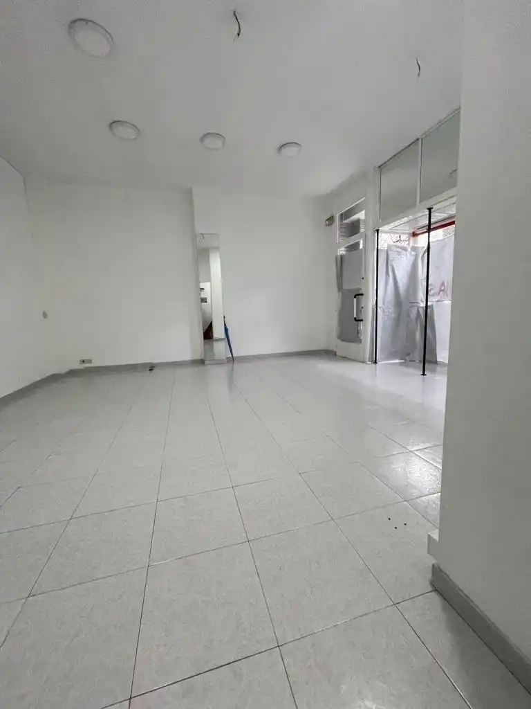 Local comercial en alquiler en Calle perez galdos, imagen 8