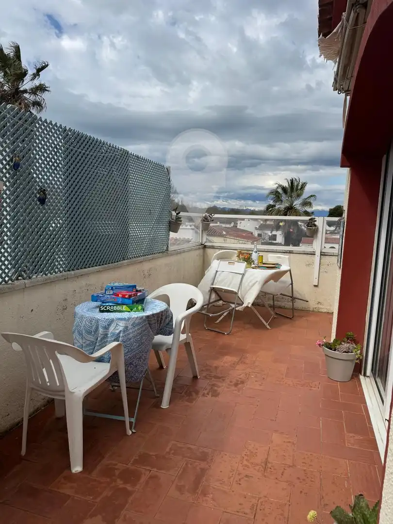 Terrassa de Pis en venda en Empuriabrava amb Aire condicionat, Calefacció i Parquet