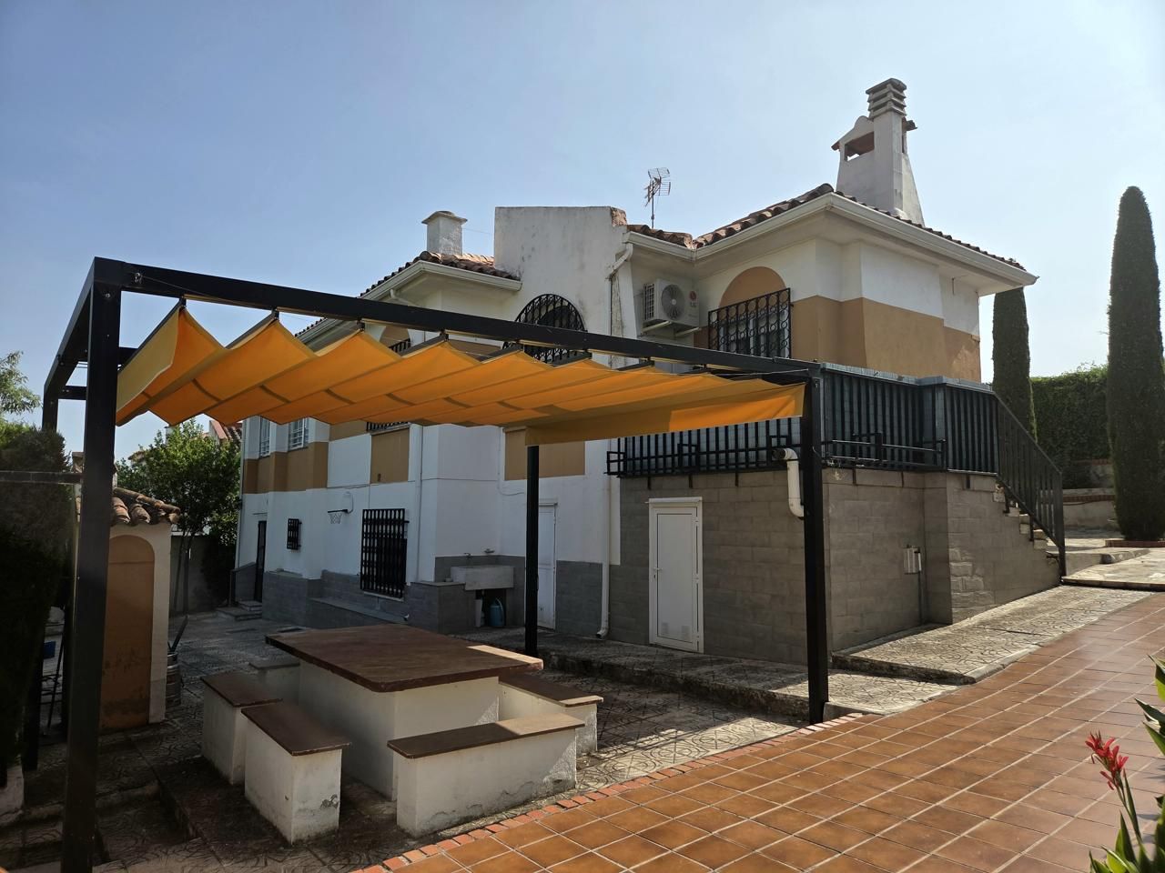 Vista exterior de Casa o chalet en venta en Bargas con Aire acondicionado, Calefacción y Jardín privado
