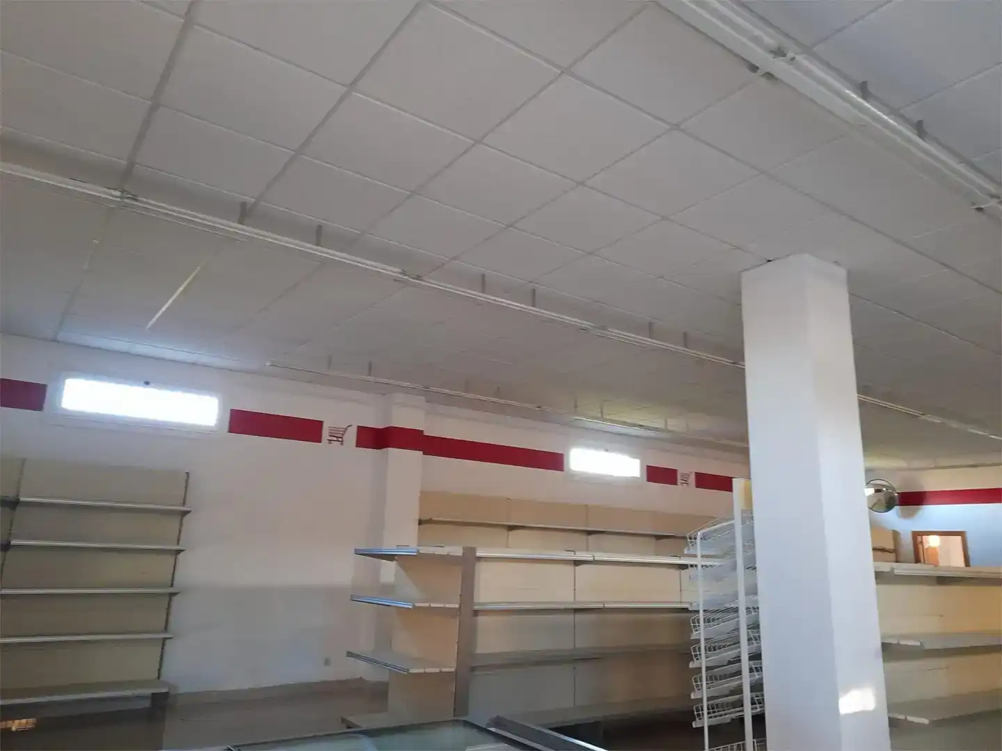 Geschaftsraum zur Miete in Boqueixón, A Coruña
