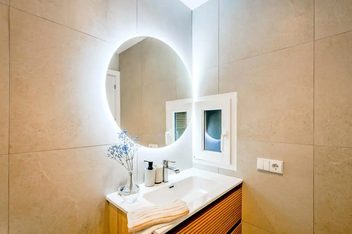 Baño de Piso en venta en Madrid con Aire acondicionado, Calefacción y Jardín privado