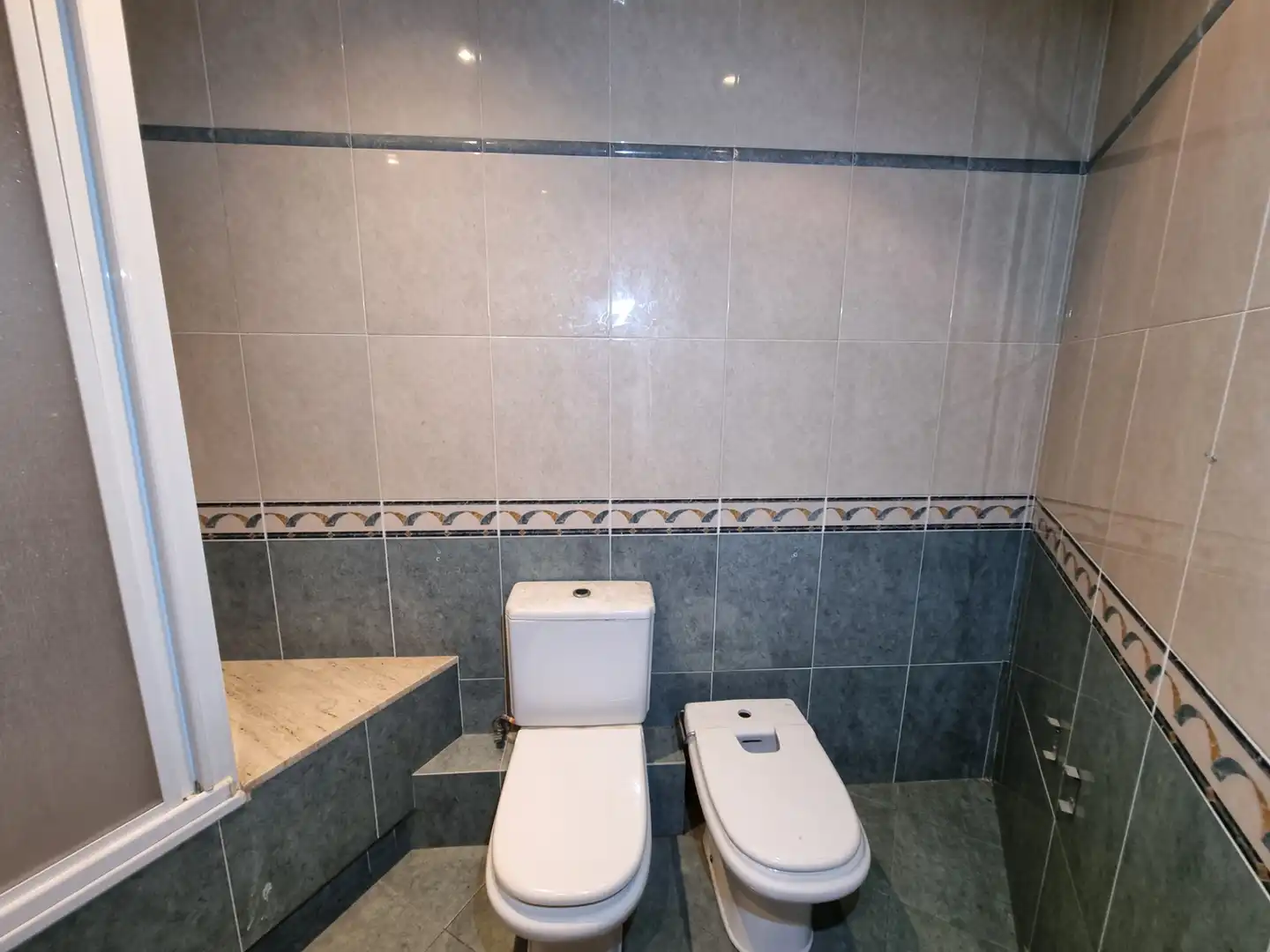 Badezimmer von Wohnung zum Verkauf in Sant Boi de Llobregat