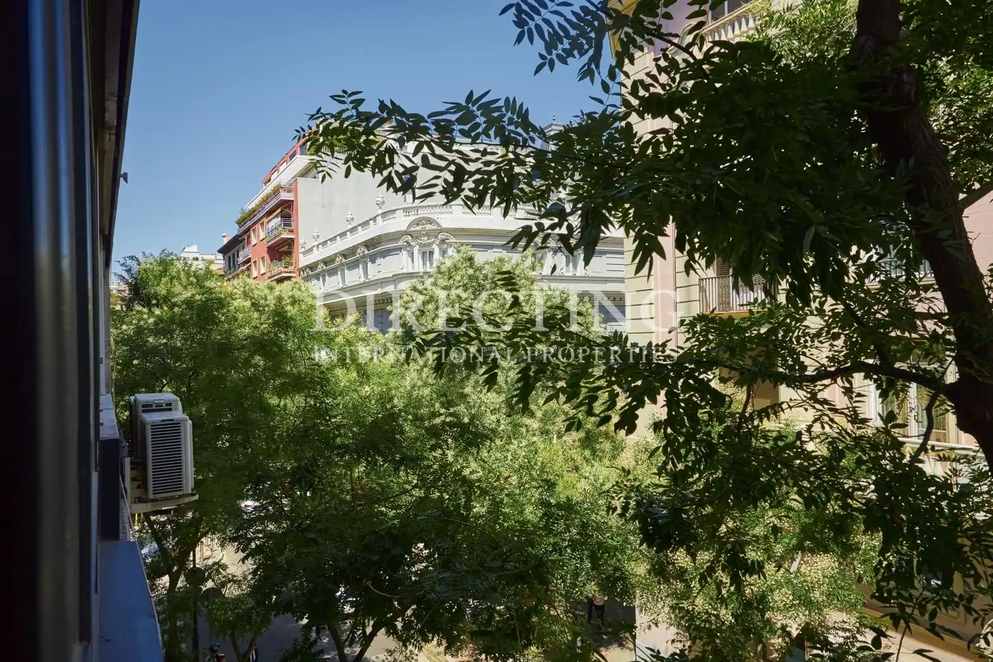 Außenansicht von Wohnung zum Verkauf in Madrid mit Klimaanlage und Heizung