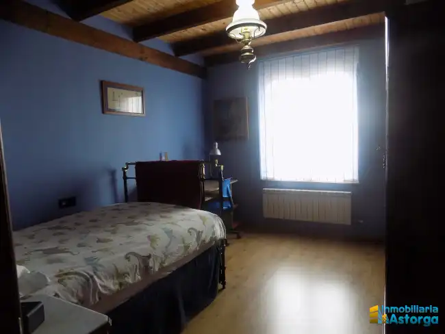 Habitación de Casa o chalet en venta en Villaobispo de Otero con Jardín privado y Parquet