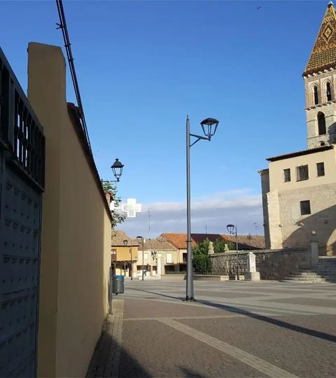 Foto 2 de Terreno en venta en Plaza Calvo Sotelo, 22, Paredes de Nava, Palencia