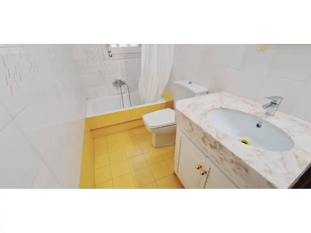 Baño de Casa o chalet en venta en Les Franqueses del Vallès con Calefacción, Jardín privado y Terraza