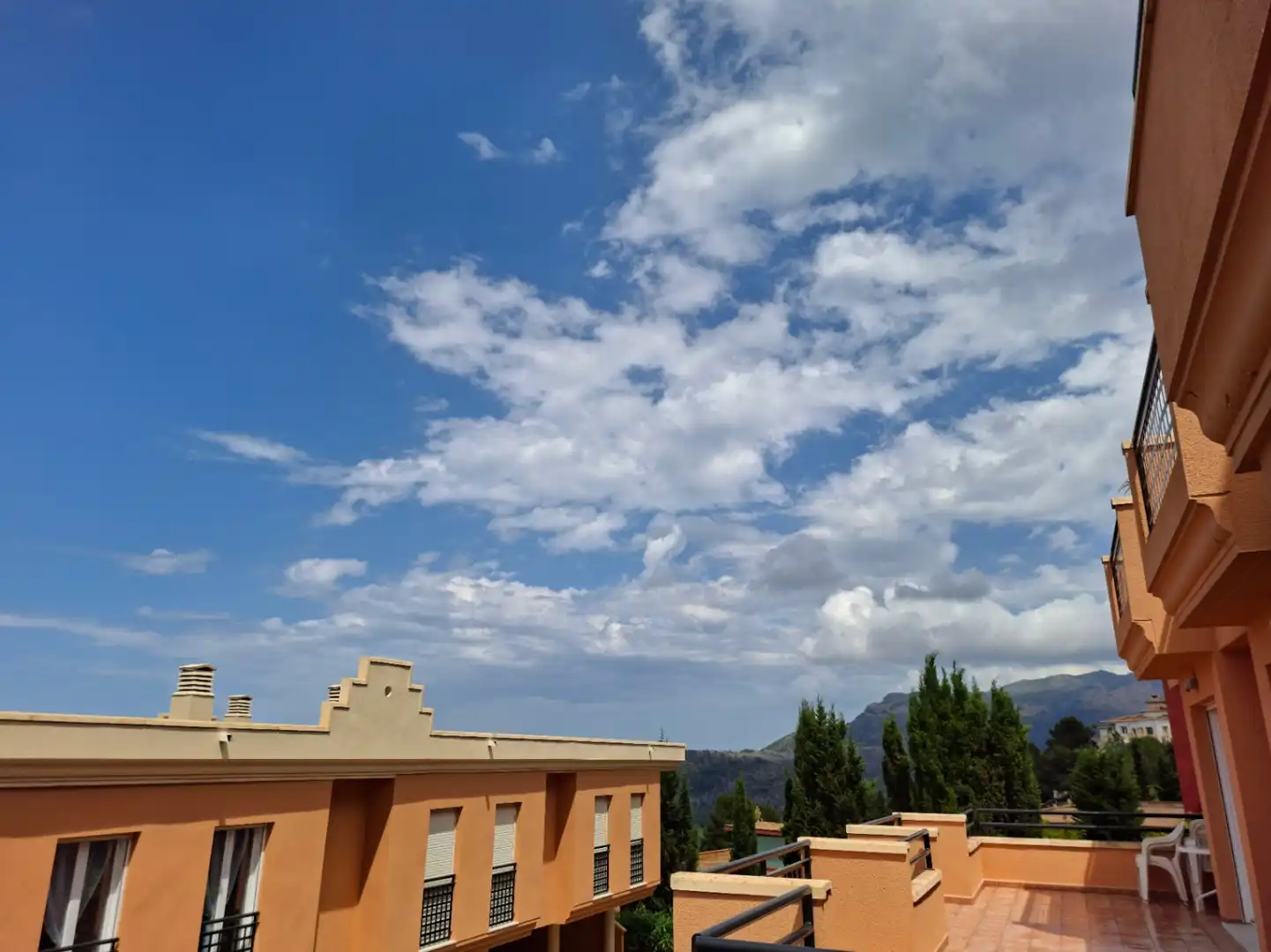 Vista exterior de Apartament en venda en Pedreguer amb Jardí privat, Terrassa i Internet
