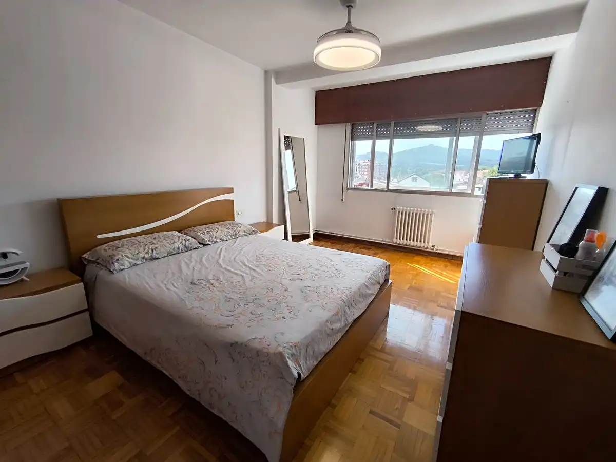 Bedroom of Flat for rent in Vilagarcía de Arousa  with Heating, Parquet flooring and Furnished