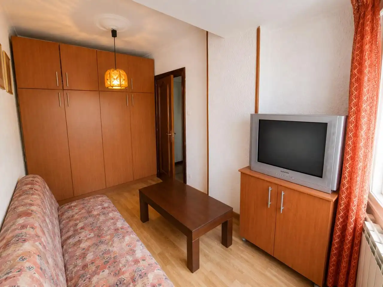 Habitación de Piso en venta en Zaragoza con Calefacción, Parquet y Terraza