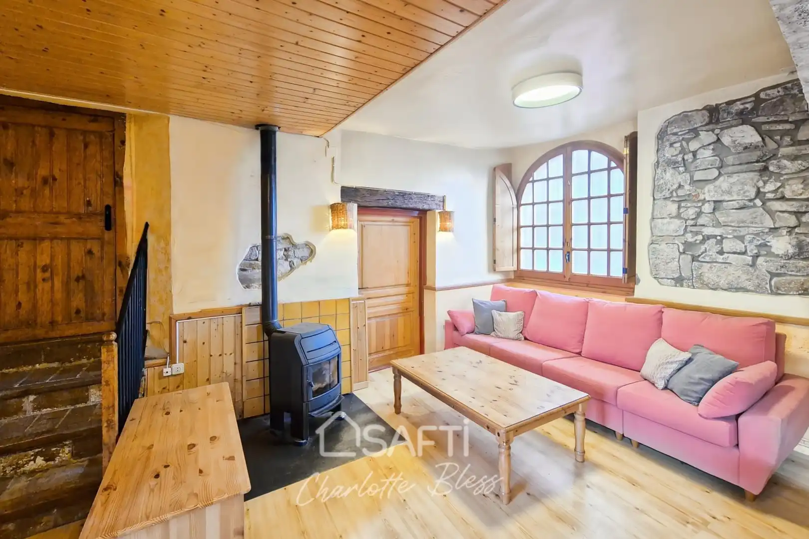 Sala d'estar de Casa adosada en venda en La Torre de Claramunt