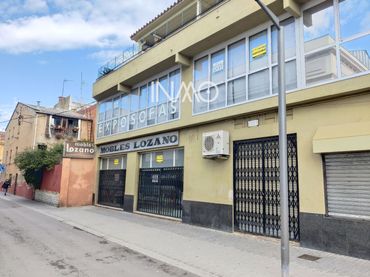 Locale commerciale in affitto a Creu de La
