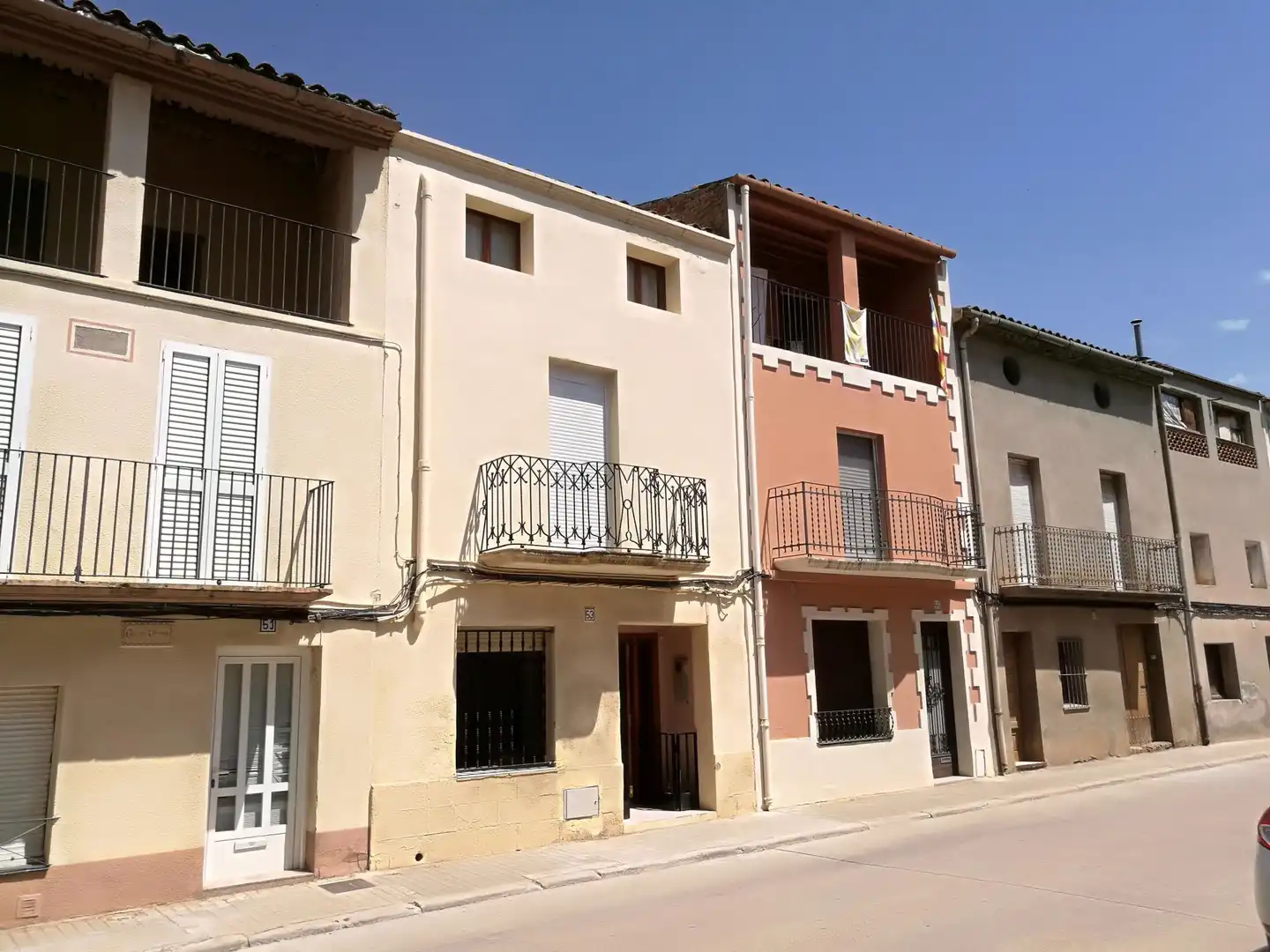 Vista exterior de Casa adosada de lloguer en Bellvís, Lleida