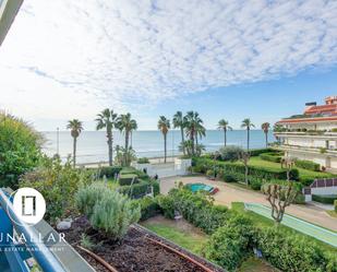 Jardí de Àtic en venda en Sitges amb Aire condicionat, Terrassa i Piscina