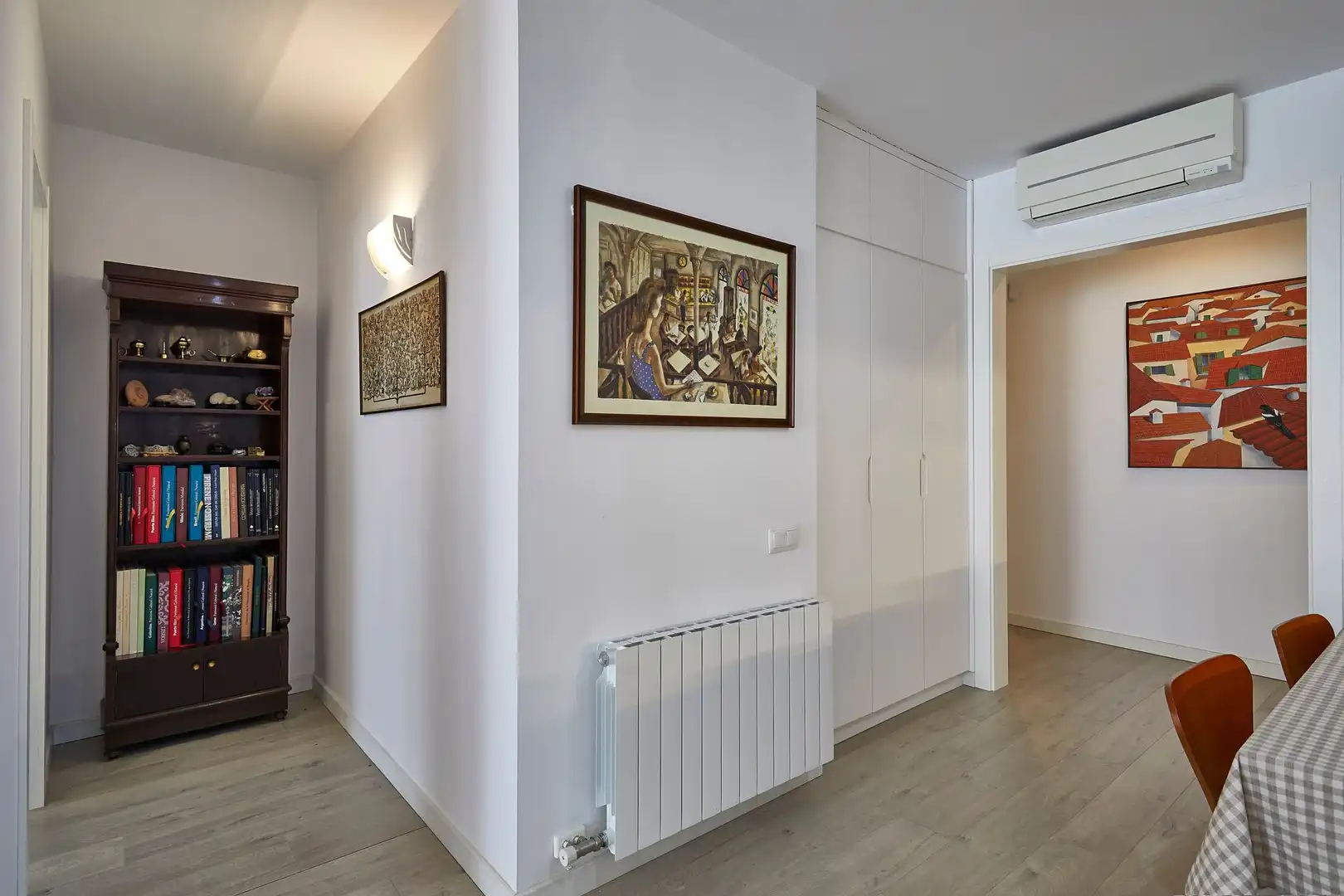 Wohnung zum Verkauf in Barcelona mit Klimaanlage, Parkett und Ofen
