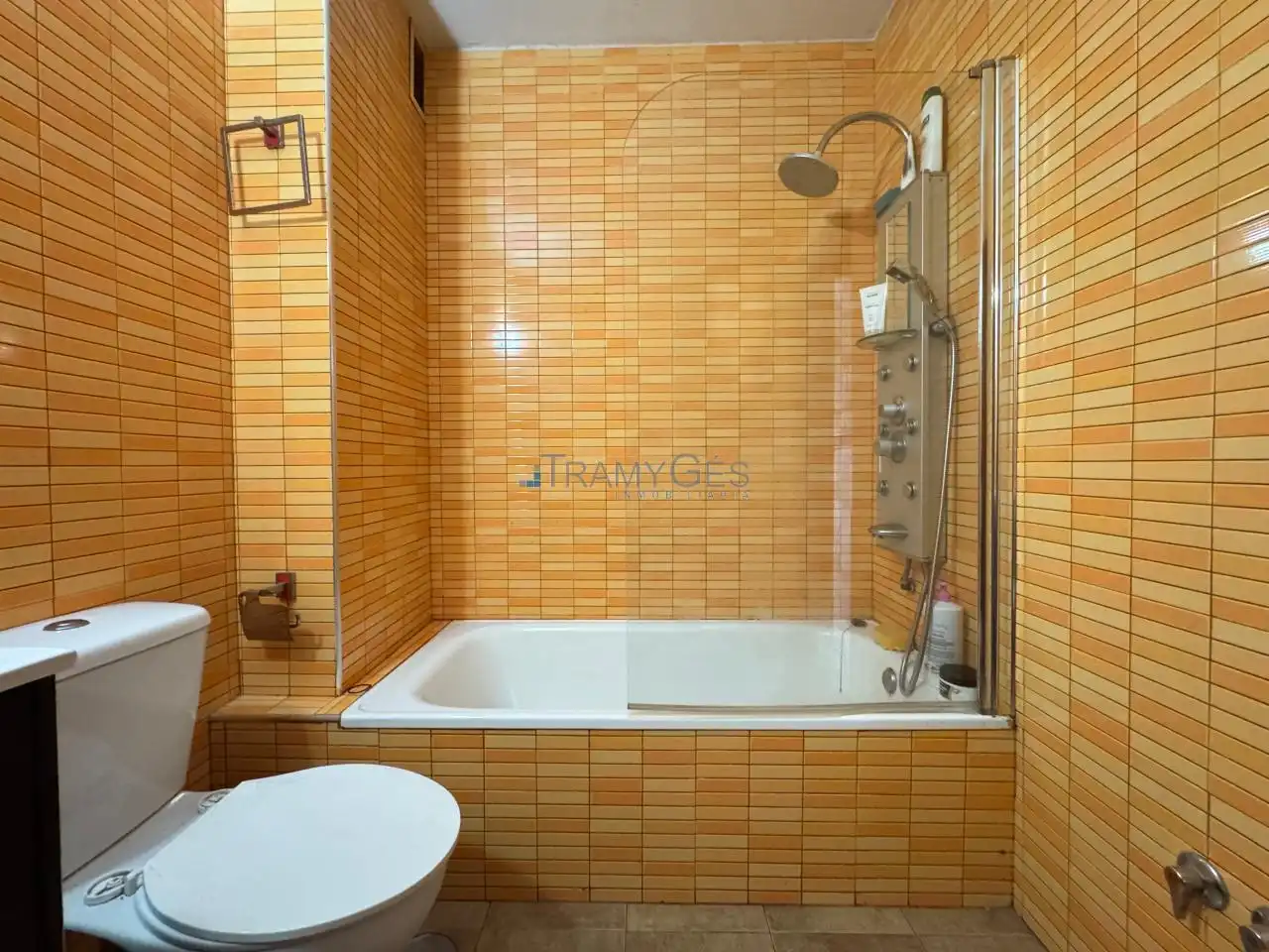 Bathroom of Flat for sale in Vigo   with Storage room