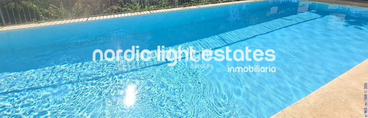 Swimming pool of Flat for sale in Burriana