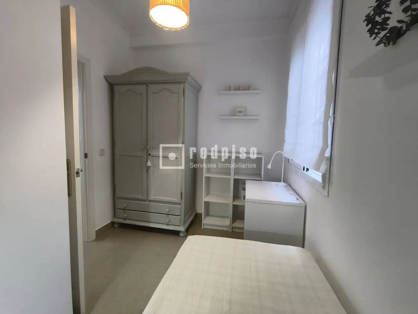 Habitación de Piso de alquiler en Sevilla con Aire acondicionado, Terraza y Amueblado