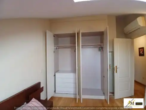 Habitación de Dúplex en venta en Santa Bárbara