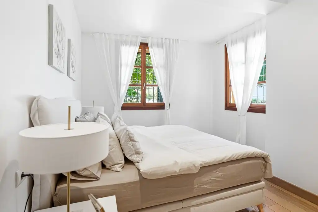 Schlafzimmer von Erdgeschoss zum Verkauf in  Palma de Mallorca mit Klimaanlage, Heizung und Parkett