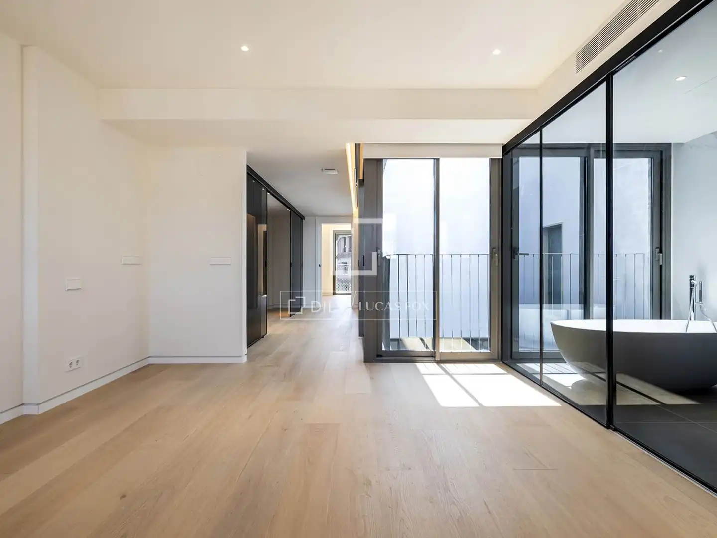Attic for sale in Barcelona  with Air Conditioner, Terrace and Swimming Pool