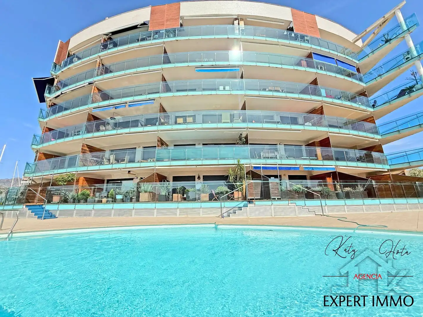 Piscina de Apartamento en venta en Roses con Aire acondicionado, Calefacción y Terraza