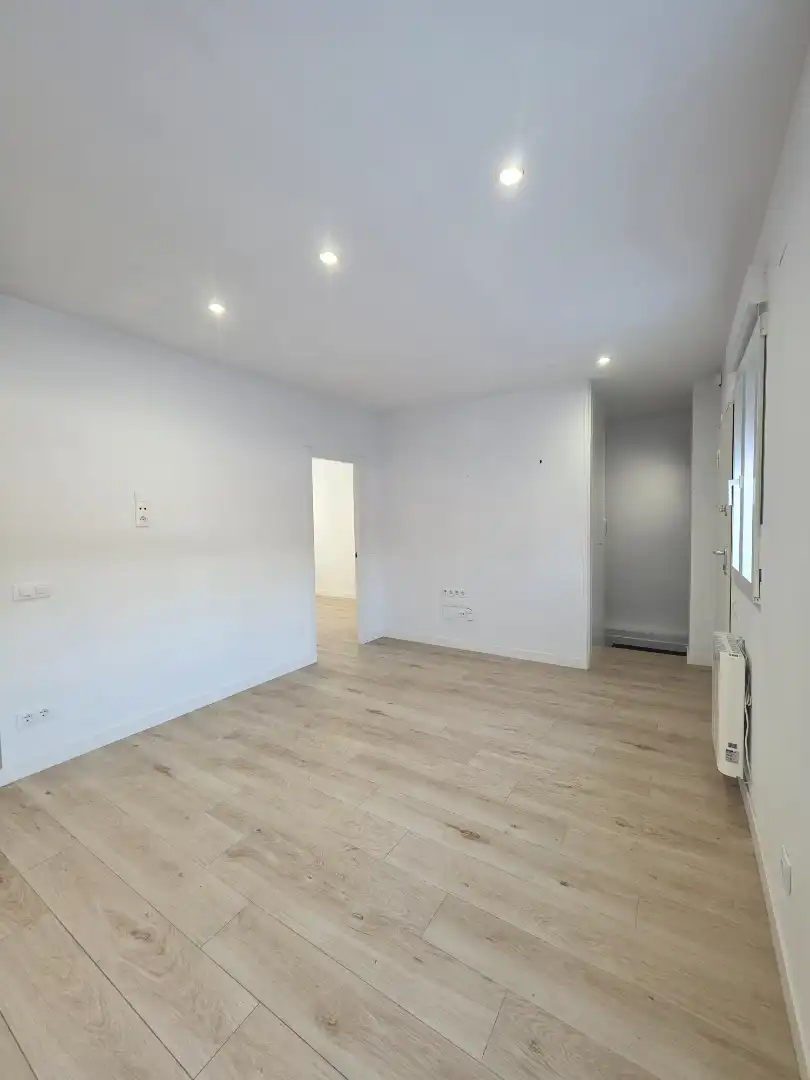 Flat for rent in Madrid  with Heating